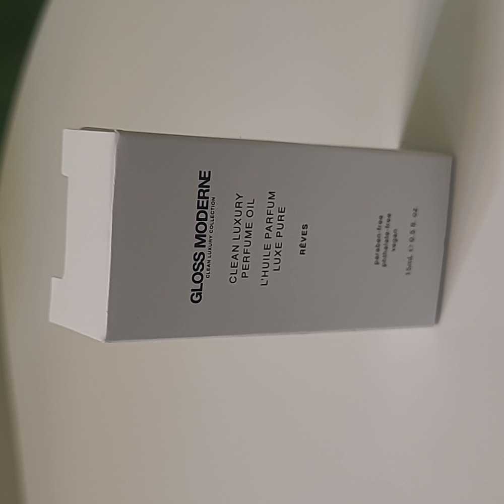 Gloss Moderne Clean Luxury Perfume Oil Reves Luxe Pure 15ml .5 oz NEW Rollerball